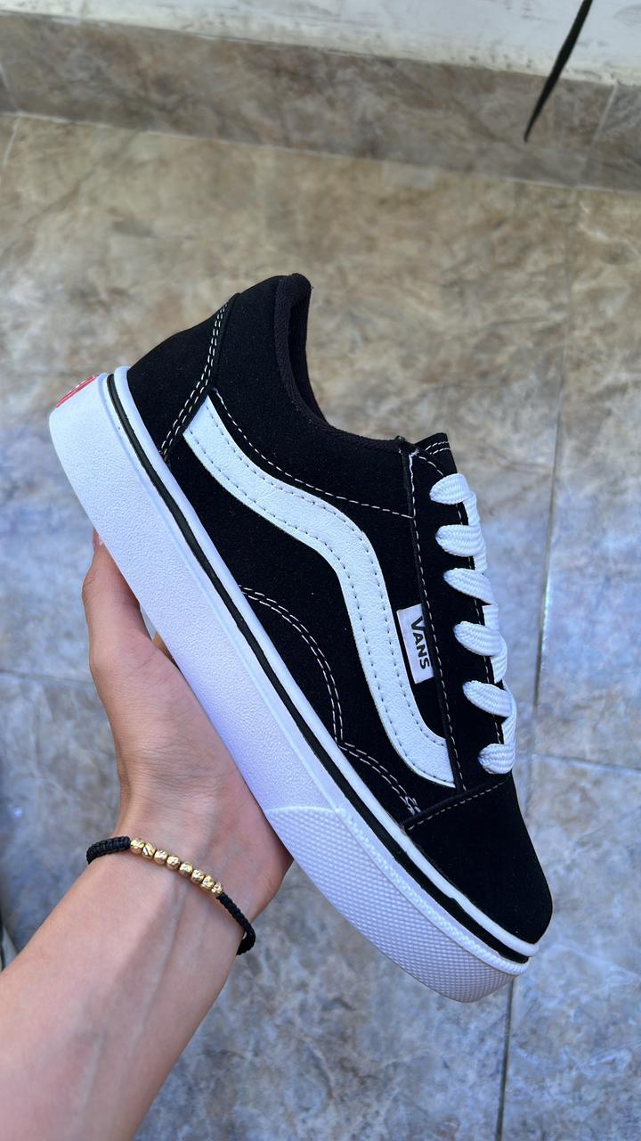 ¡Descubre el Vans Clásico  Unisex! 💎         ENVÍO GRATIS - ¡Últimas unidades disponibles!